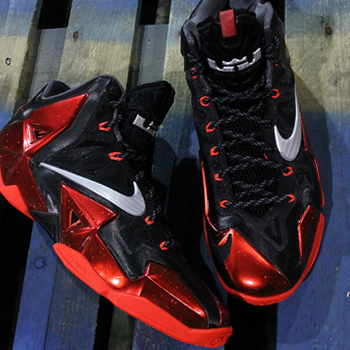  Giày Nike LeBron 11 ‘Away’ 