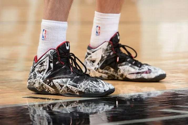  Giày Nike LeBron 11 ‘Graffiti’ 