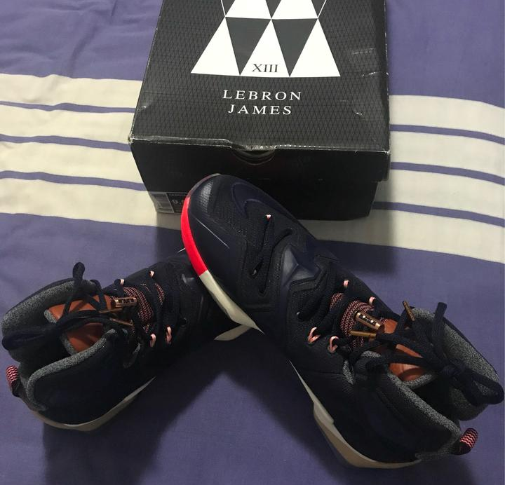  Giày Nike LeBron 13 LMTD ‘LuxBron’ 