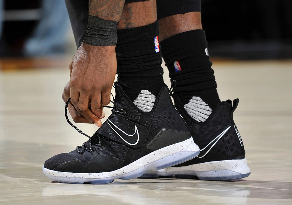  Giày Nike LeBron 14 EP ‘Chase Down’ 