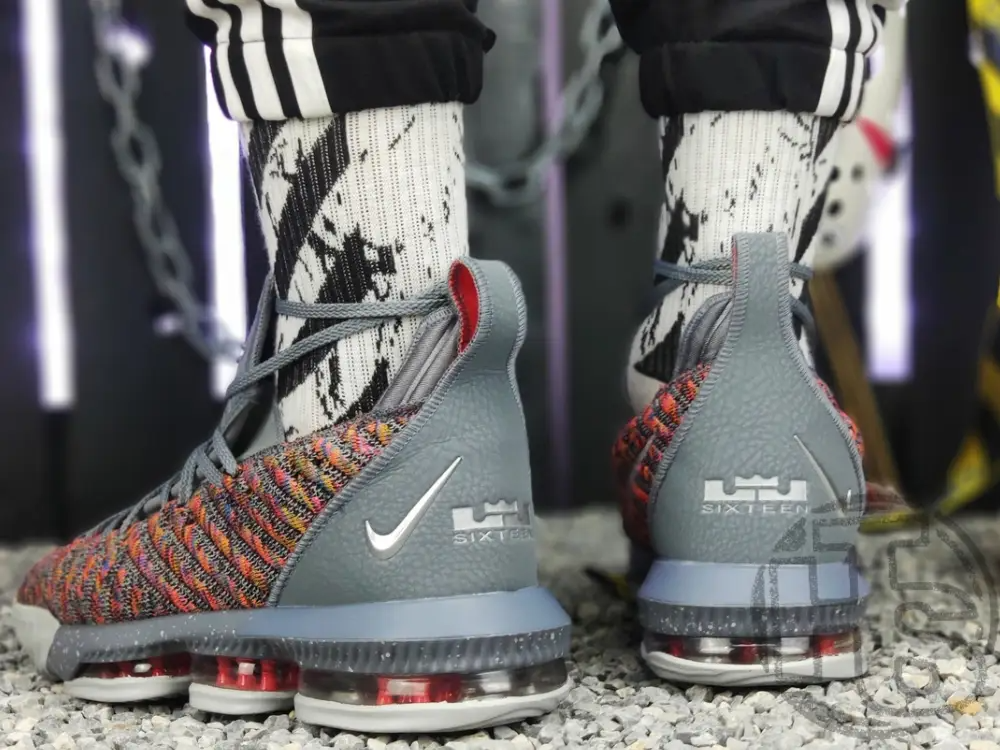  Giày Nike LeBron 16 ’20 20′ 