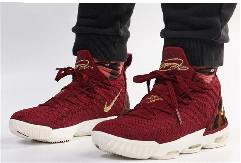  Giày Nike LeBron 16 GS ‘King’ 