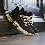  Giày Nike LeBron 16 Low ‘Black Python’ 