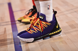 Giày Nike LeBron 16 ‘Martin’ 
