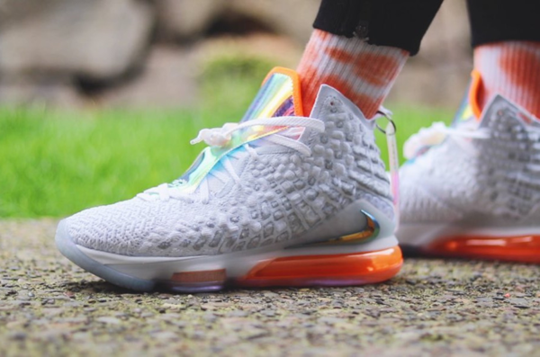  Giày Nike Lebron 17 BG ‘Future Air’ 