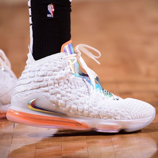  Giày Nike Lebron 17 BG ‘Future Air’ 