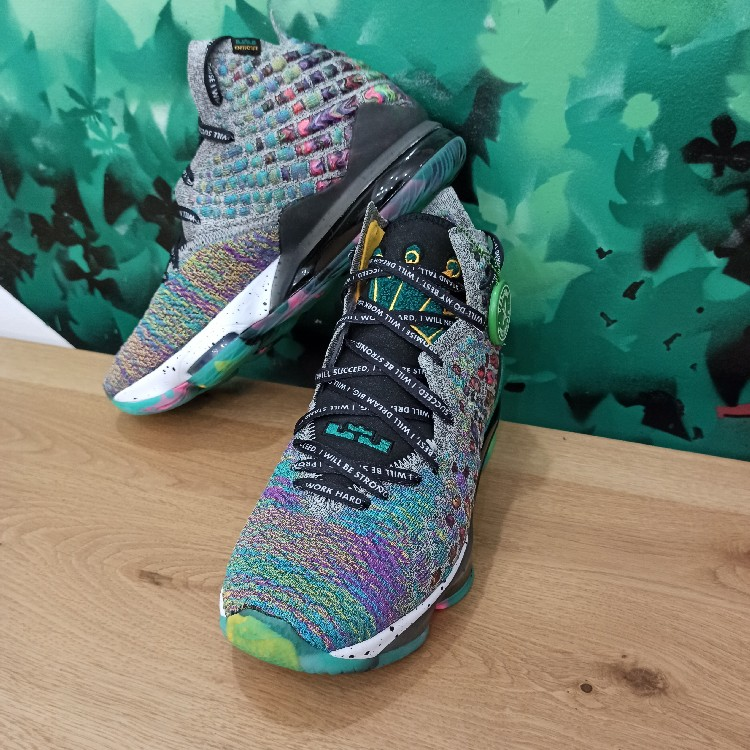  Giày Nike LeBron 17 ‘I Promise’ 
