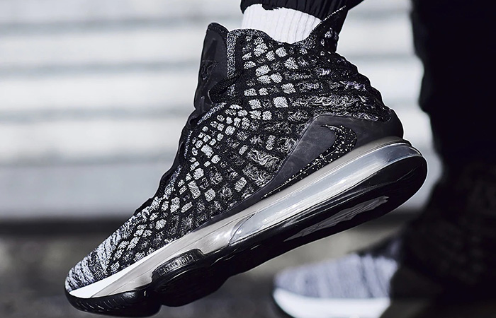  Giày Nike LeBron 17 ‘In The Arena’ 