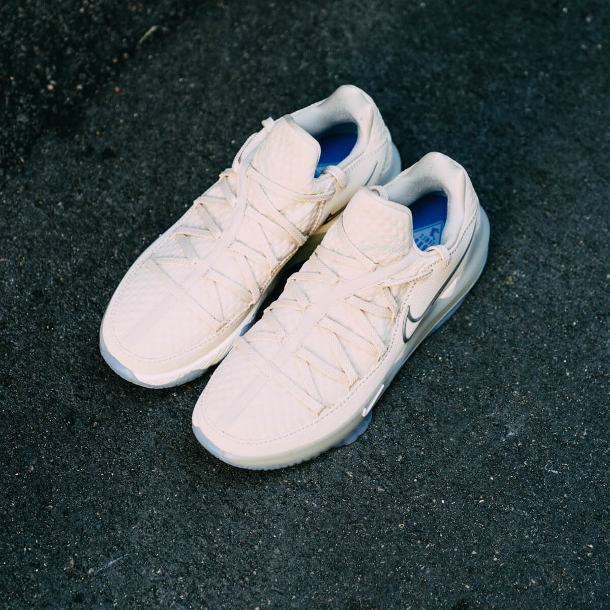  Giày Nike LeBron 17 Low ‘Easter’ 