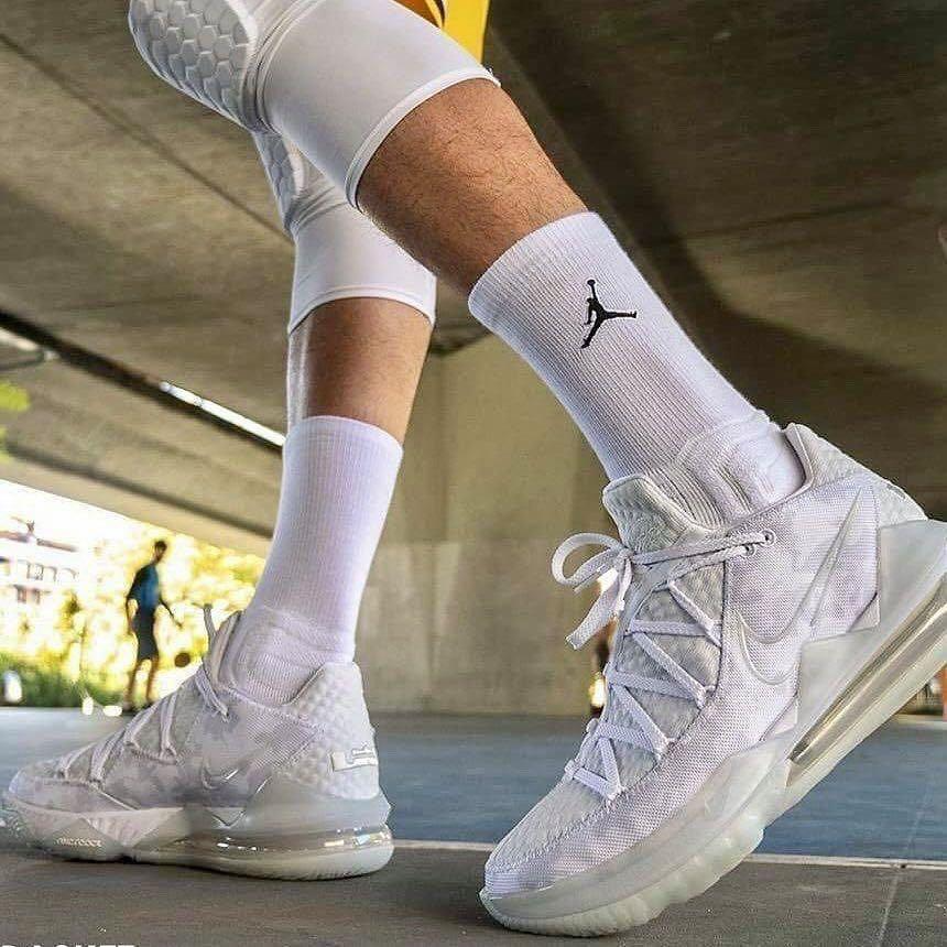  Giày Nike LeBron 17 Low ‘White Camo’ 