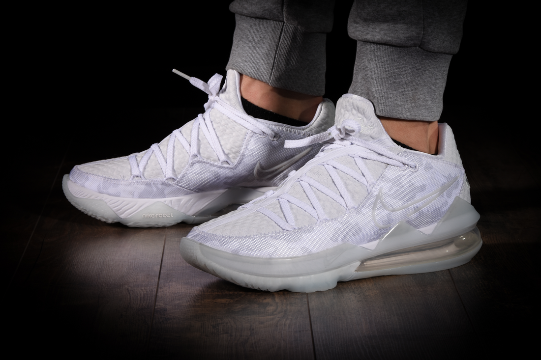  Giày Nike LeBron 17 Low ‘White Camo’ 