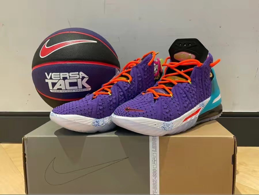  Giày Nike LeBron 18 ‘Best Of 10-18’ 