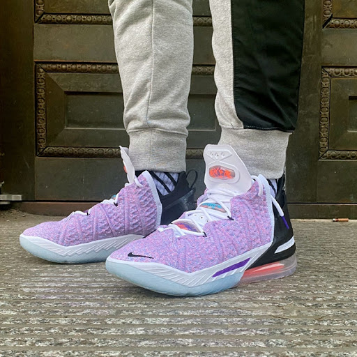  Giày Nike LeBron 18 EP ‘Graffiti’ 