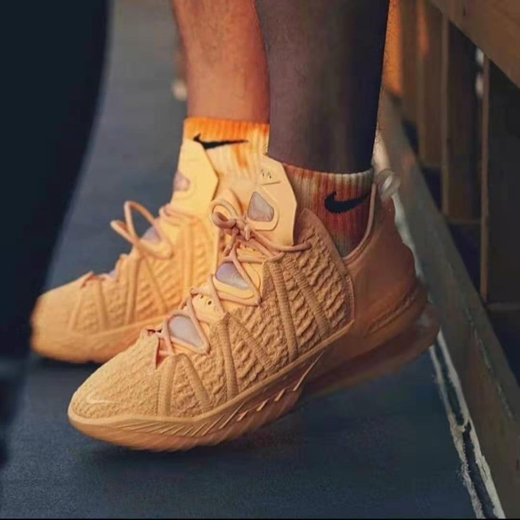  Giày Nike LeBron 18 EP ‘Sisterhood’ 