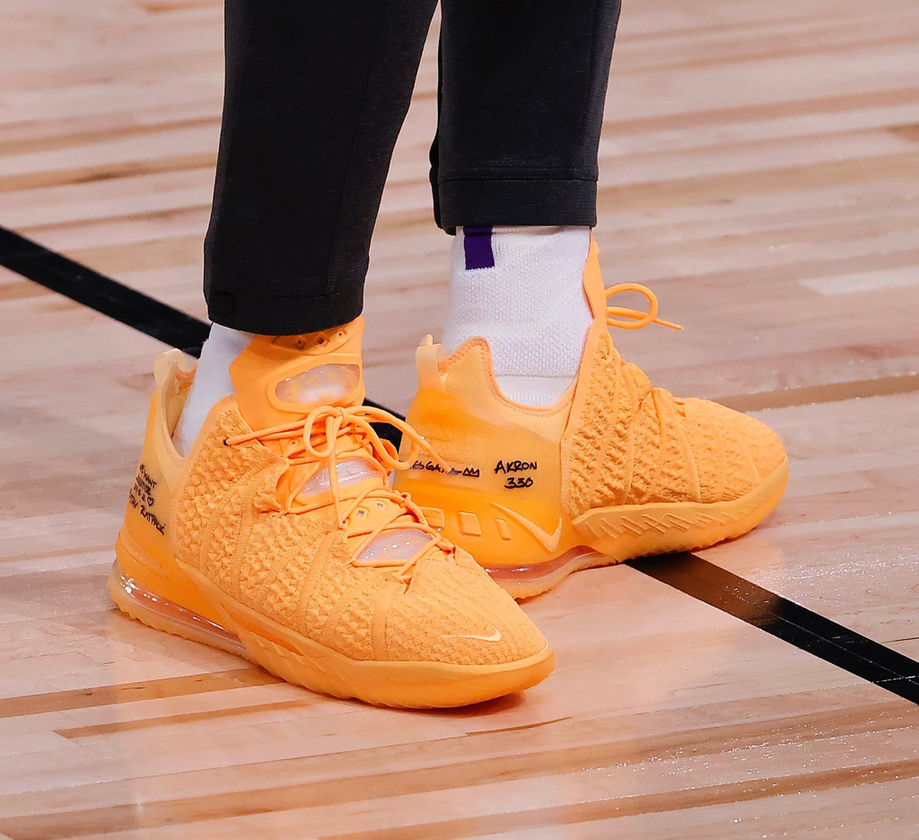  Giày Nike LeBron 18 EP ‘Sisterhood’ 