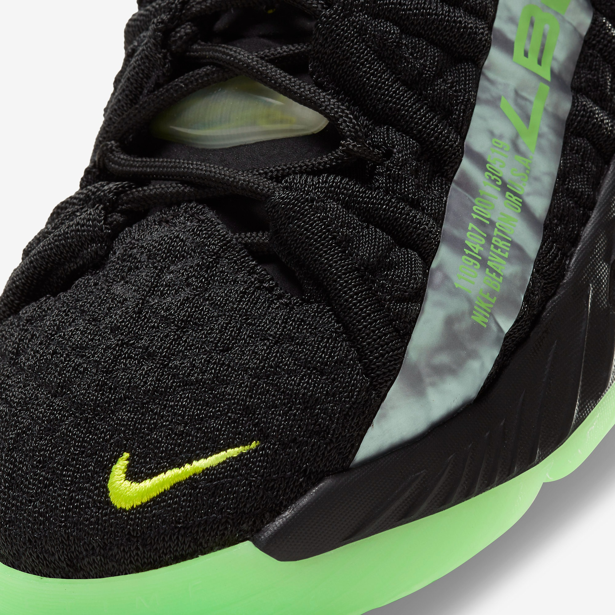  Giày Nike LeBron 18 GS ‘Black Crimson Volt’ 