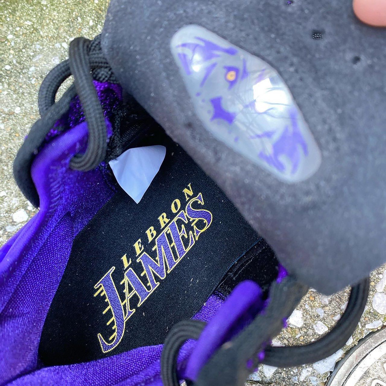  Giày Nike LeBron 18 ‘Lakers’ 