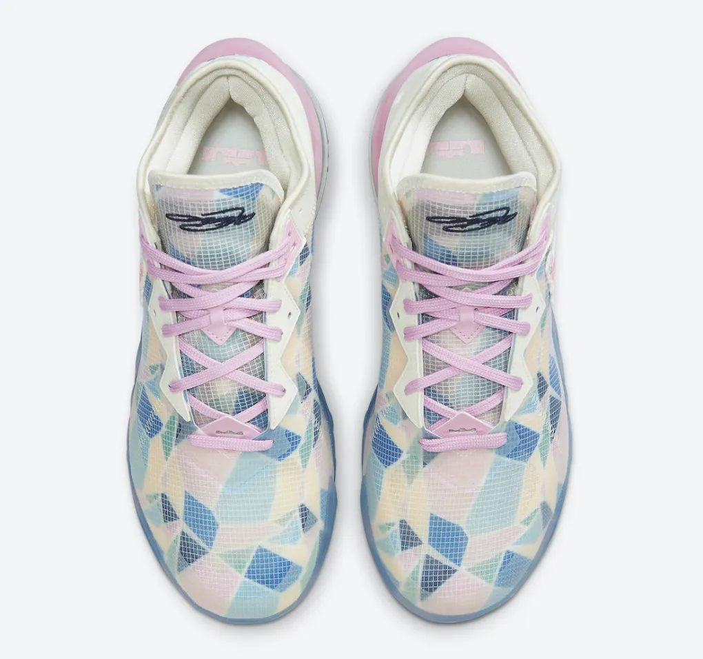  Giày Nike LeBron 18 Low EP x atmos ‘Sakura’ 