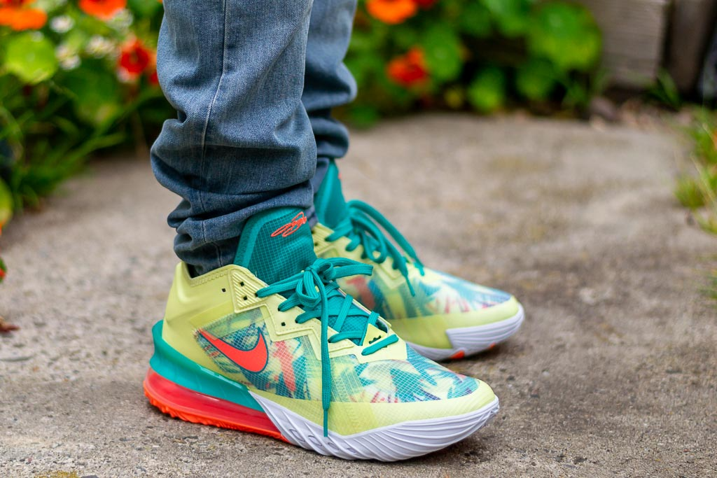  Giày Nike LeBron 18 Low ‘LeBronold Palmer’ 