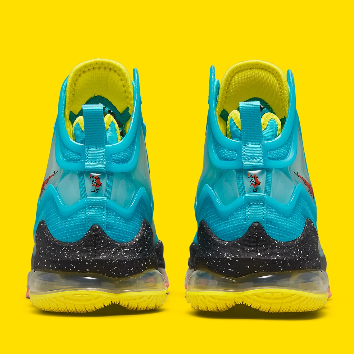  Giày Nike Lebron 19 ‘Christmas’ 