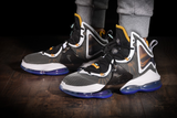  Giày Nike LeBron 19 ‘Graduate’ 