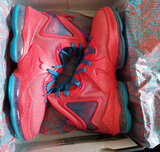  Giày Nike LeBron 19 GS ‘King’s Crown’ 