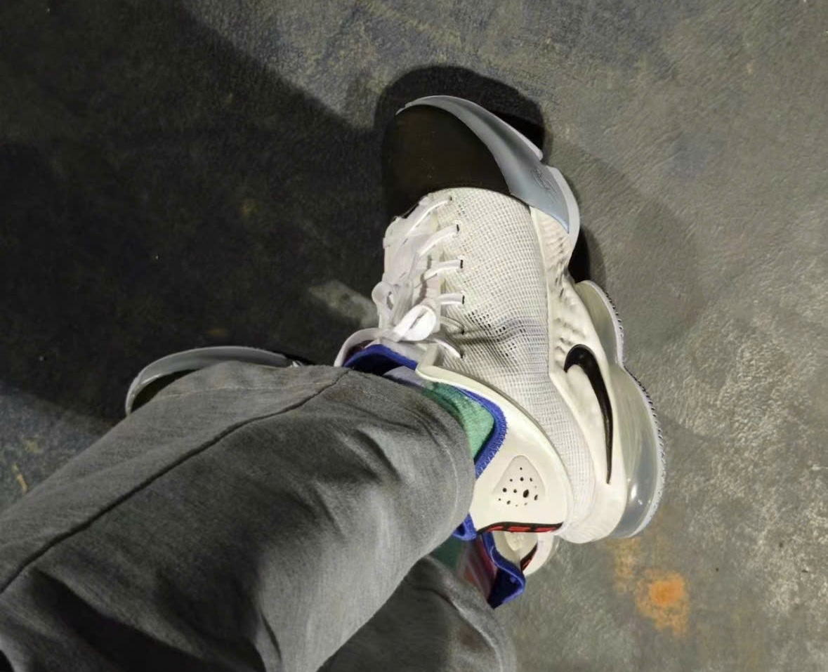  Giày Nike LeBron 19 Low ‘Black Toe’ 