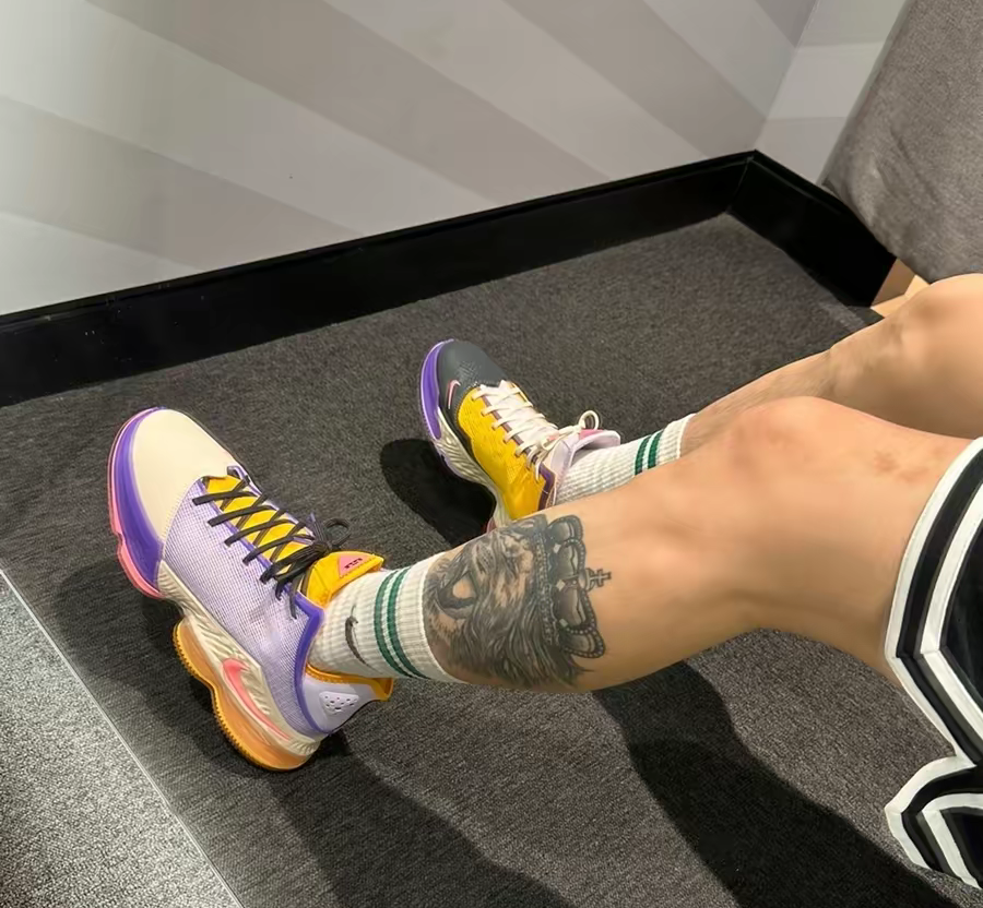  Giày Nike LeBron 19 Low ‘Mismatch’ 