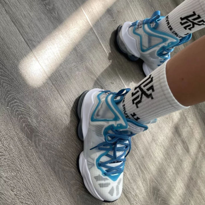  Giày Nike Lebron 19 ‘Space Jam’ 
