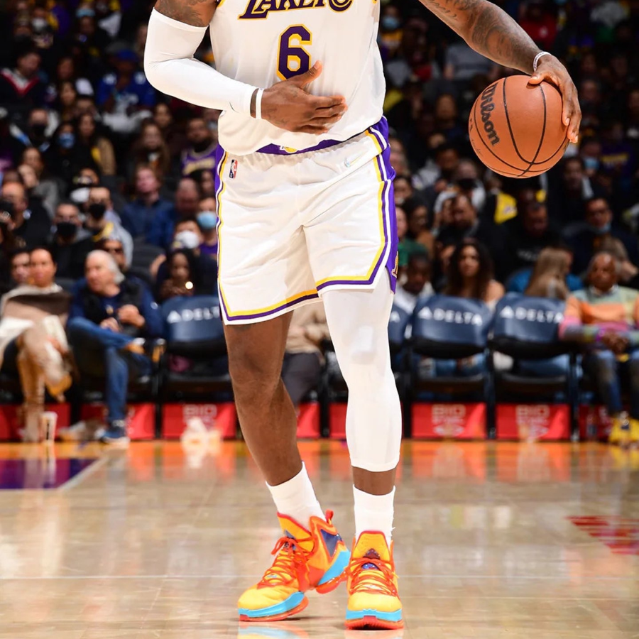  Giày Nike Lebron 19 ‘Tune Squad’ 