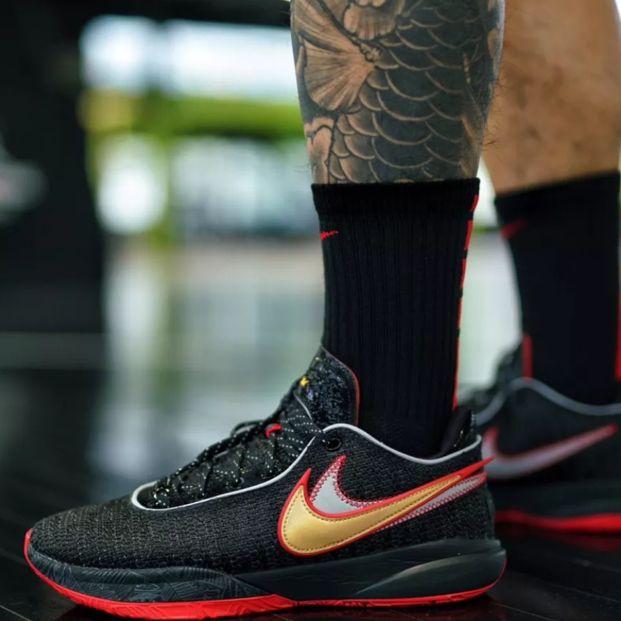  Giày Nike LeBron 20 EP ‘Trinity’ 