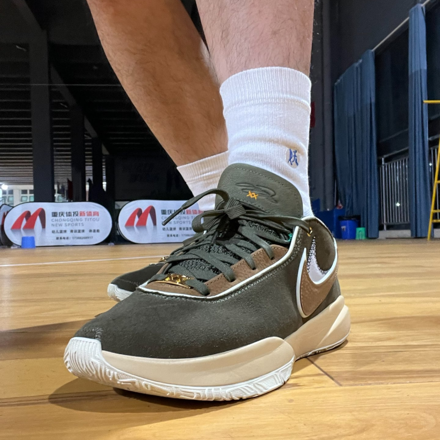  Giày Nike LeBron 20 ‘Olive Green’ 