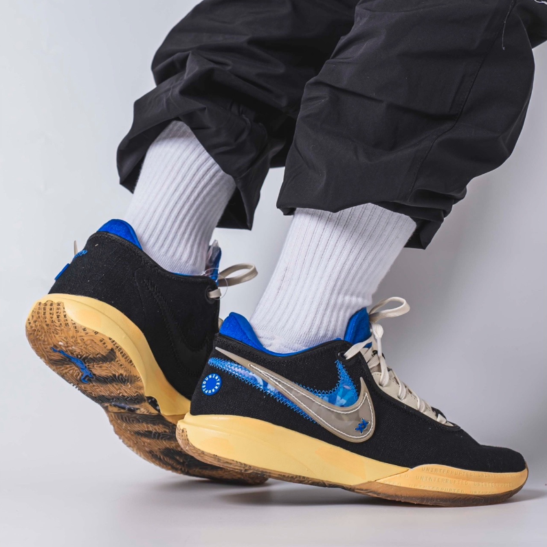  Giày Nike LeBron 20 ‘Uninterrupted Speak Your Truth’ 