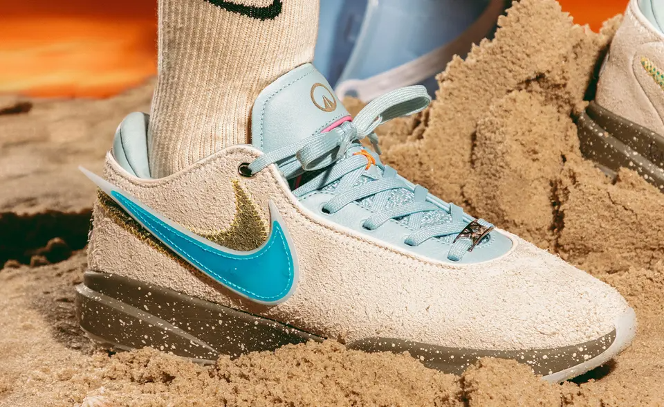  Giày Nike LeBron 20 x UNKNWN ‘Guava Ice’ 
