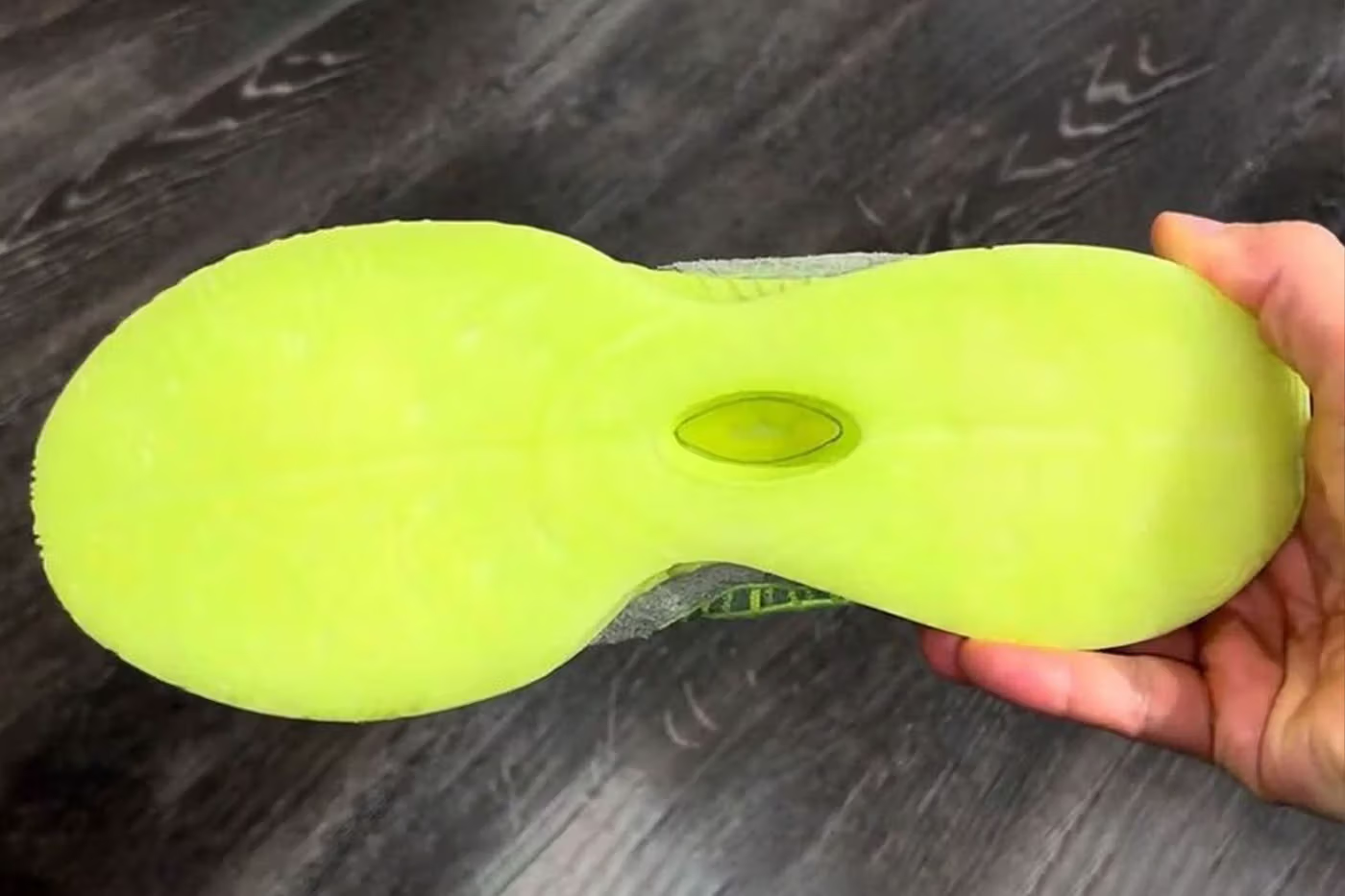  Giày Nike LeBron 21 ‘Algae’ 