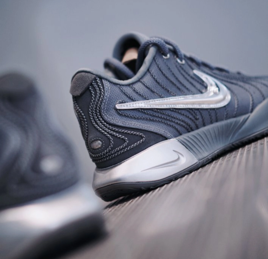  Giày Nike LeBron 21 ‘Cool Grey’ 