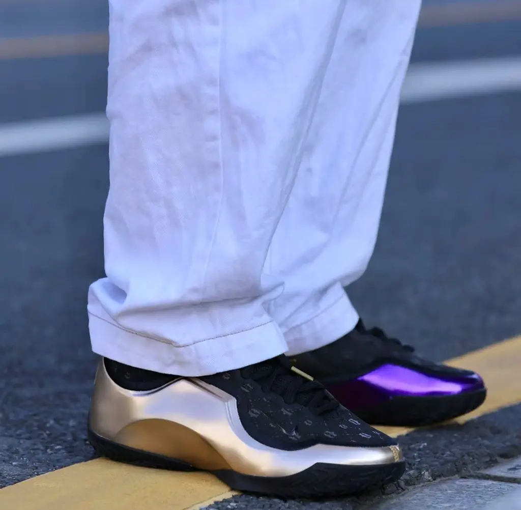  Giày Nike LeBron 23 ‘Metallic Gold Purple’ 