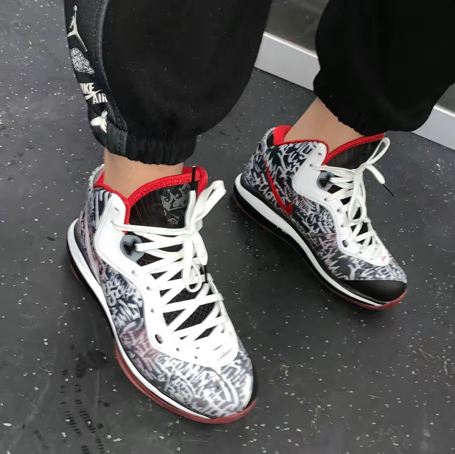  Giày Nike LeBron 8 ‘Graffiti’ 