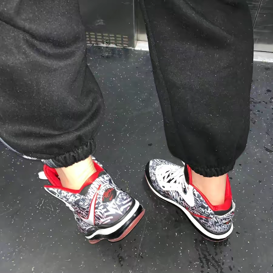  Giày Nike LeBron 8 ‘Graffiti’ 
