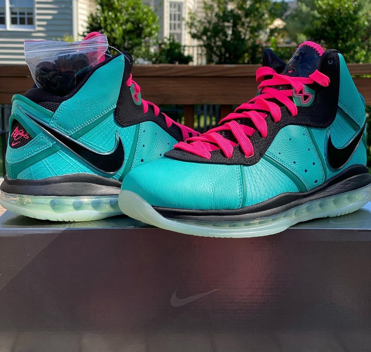  Giày Nike LeBron 8 Retro ‘South Beach’ 2021 