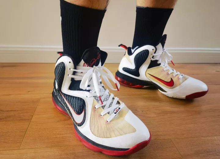  Giày Nike LeBron 9 ‘Miami Heat Home’ 