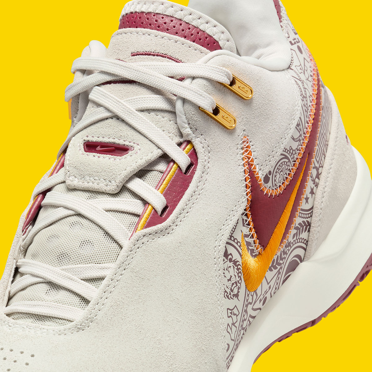  Giày Nike LeBron NXXT Gen AMPD EP ‘Light Bone’ 