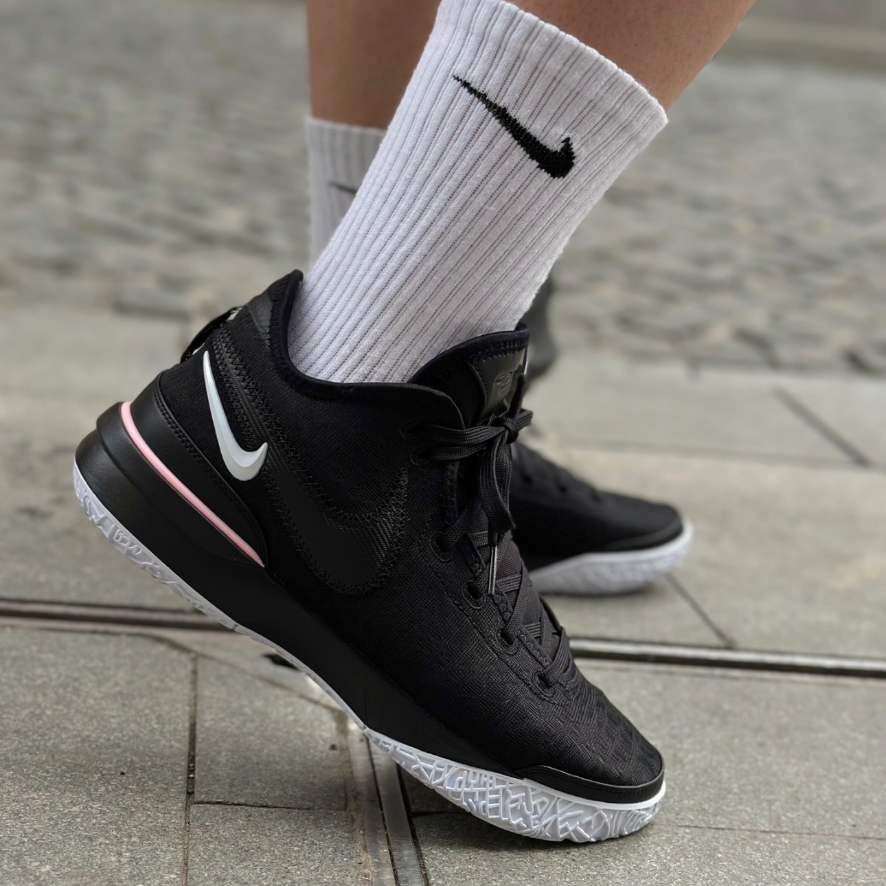  Giày Nike LeBron NXXT Gen EP ‘Black White’ 