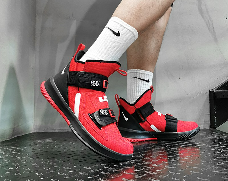  Giày Nike LeBron Soldier 13 SFG ‘Red Black’ 