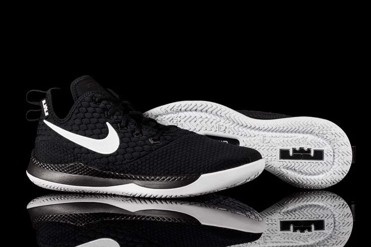  Giày Nike LeBron Witness 3 ‘Black White’ 