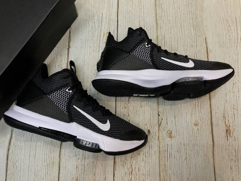 Giày Nike Lebron Witness 4 ‘Core Black’ 