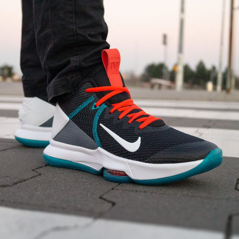  Giày Nike LeBron Witness 4 EP ‘Chile Red’ 