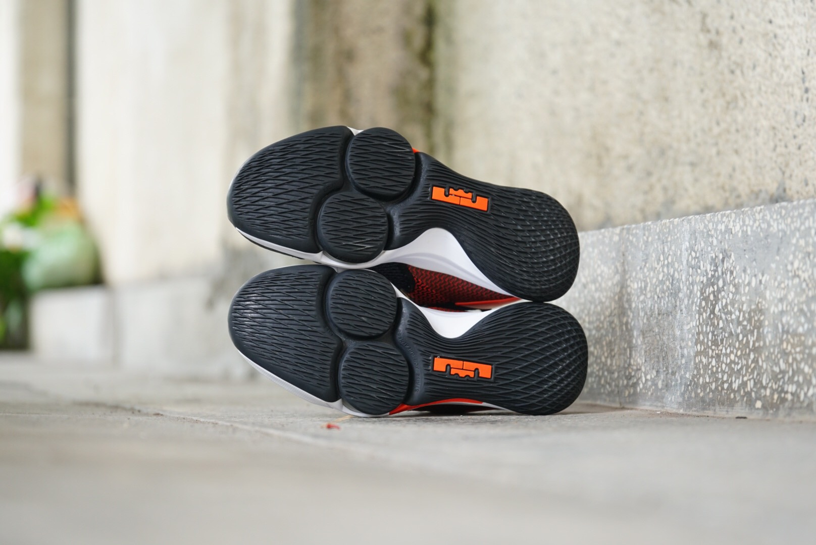  Giày Nike LeBron Witness 4 EP ‘Team Orange’ 