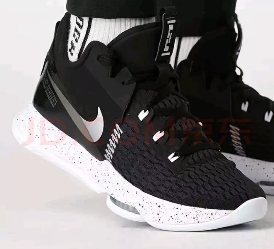  Giày Nike LeBron Witness 5 EP ‘Black Metallic Silver’ 