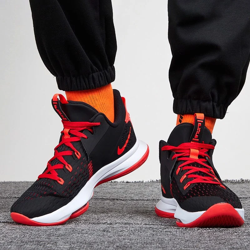  Giày Nike LeBron Witness 5 EP ‘Bred’ 